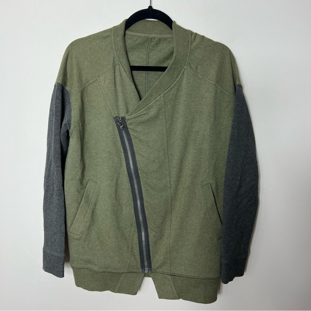 Lululemon Athletica Green Gray Sweatshirt Zip